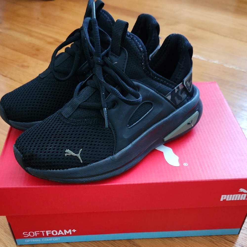 Puma Kids Black SoftFoam Sneakers Size 2